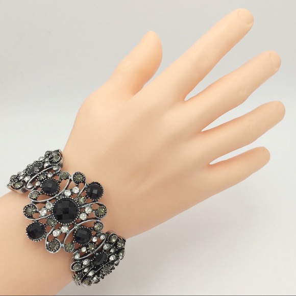 Vintage Look Filigree Wide Black Clear Rhinestone Chunky Hinged Bangle Bracelet - Picture 2 of 3